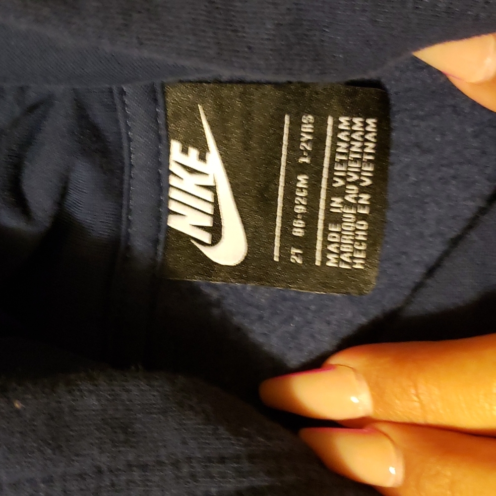 Hoddies - Picture 2 of 4